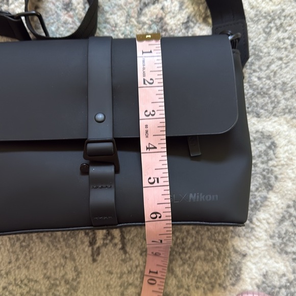 Gaston Luga x Nikon Bag - Picture 11 of 16